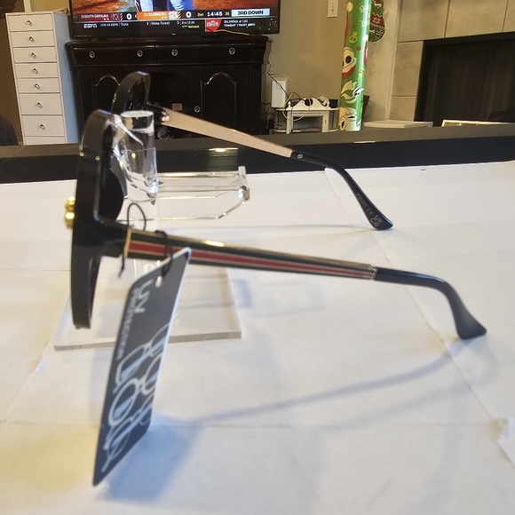 High-Fashion Polarized Queen Bee Sunglasses - Picture 3 of 3